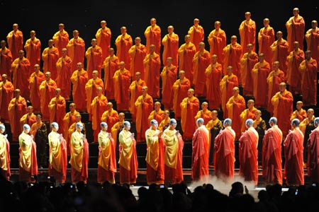 Participants hailed the importance of dialogues in the development of the Buddhism as the Second World Buddhist Forum wrapped up its first part on Sunday in Wuxi City of east China's Jiangsu Province.