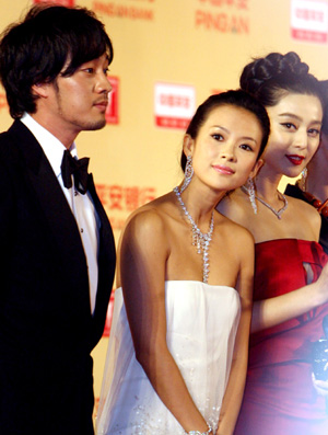 Stars shine at 12th Shanghai Int'l Film Festival